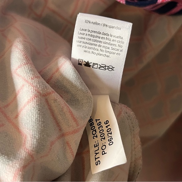 Vineyard Vines Long Sleeve V-Neck Wrap Dress, Size M - Picture 14 of 14